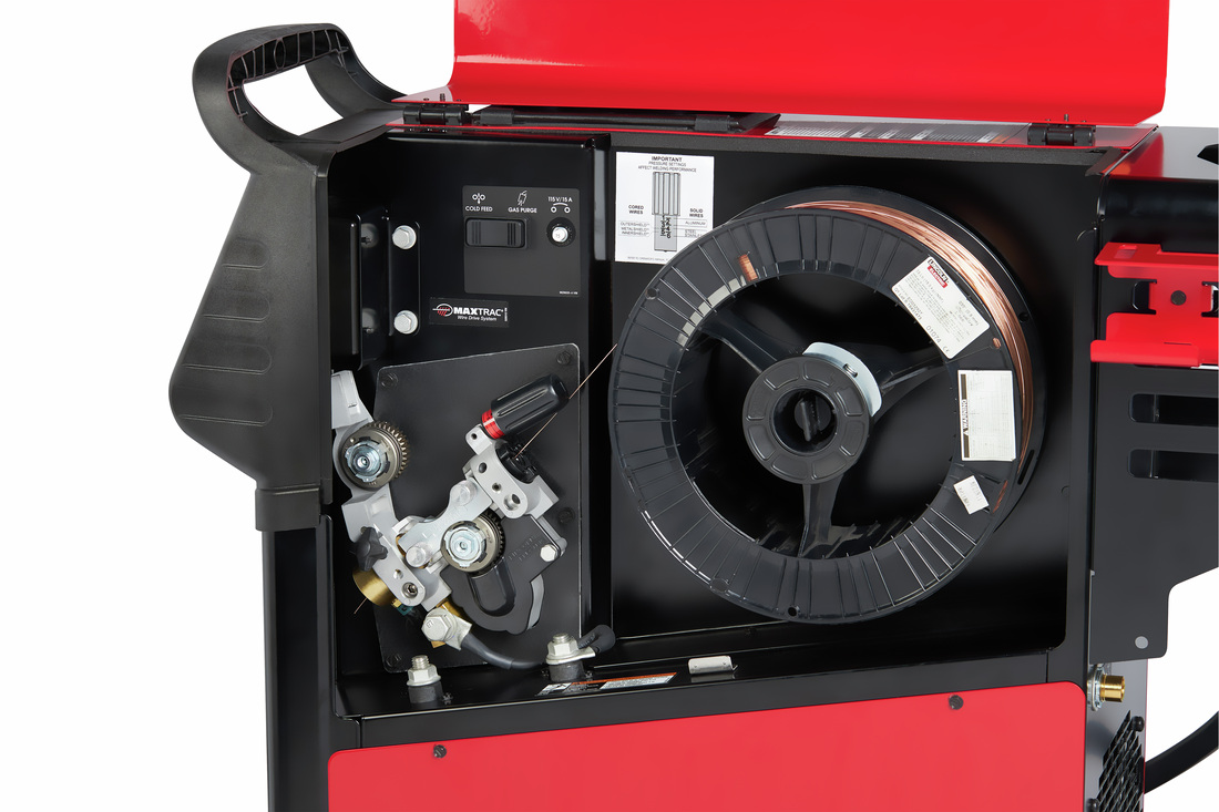 Lincoln Electric POWER MIG® 262P Pulsed MIG Welder #K5378-1 - Interior, drive roll and wire