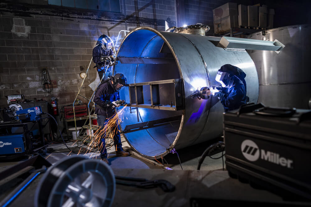 Miller PAPR II, T94i-R™ XL, Complete System #292755 - Welding, cutting & grinding applications