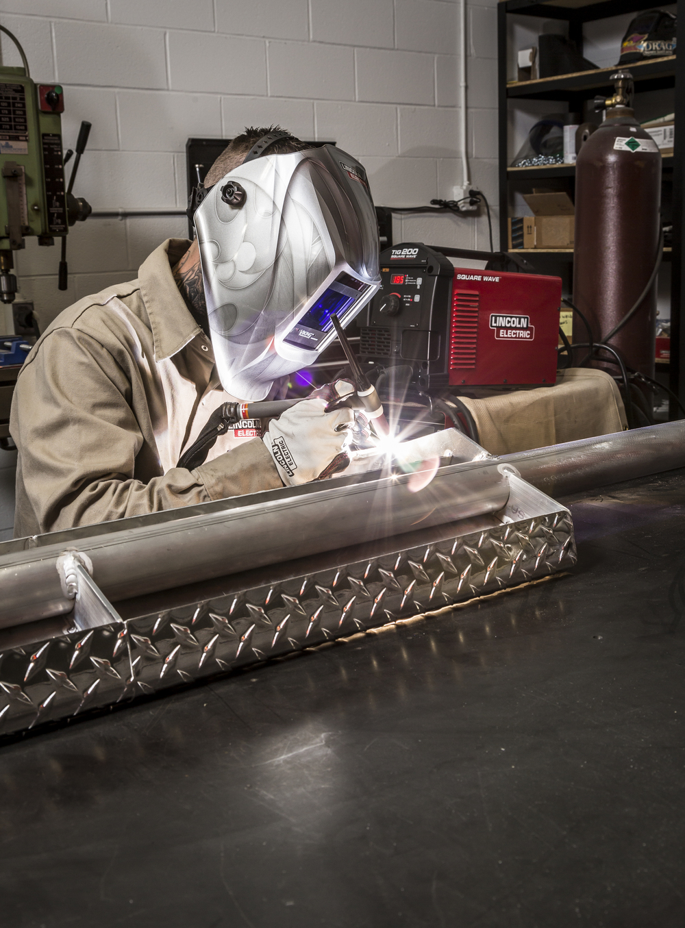 Photo courtesy of The Lincoln Electric Company, Cleveland, OH, USA. All Rights Reserved. Lincoln Electric Square Wave TIG welder on sale